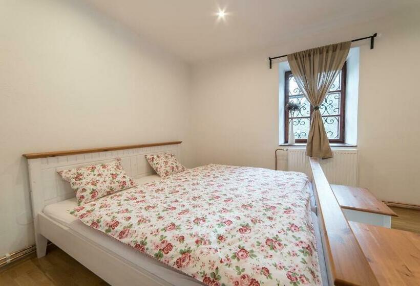 Номер Стандарт Трехместный, Hamr Divci Kamen