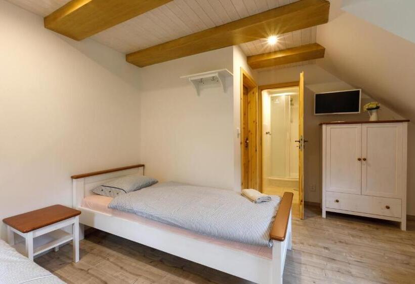 Номер Стандарт Трехместный, Hamr Divci Kamen