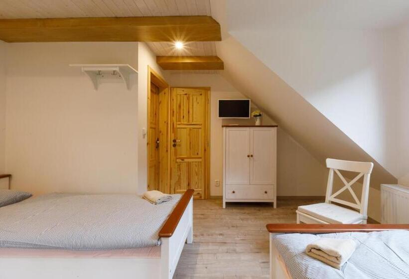 Номер Стандарт Трехместный, Hamr Divci Kamen