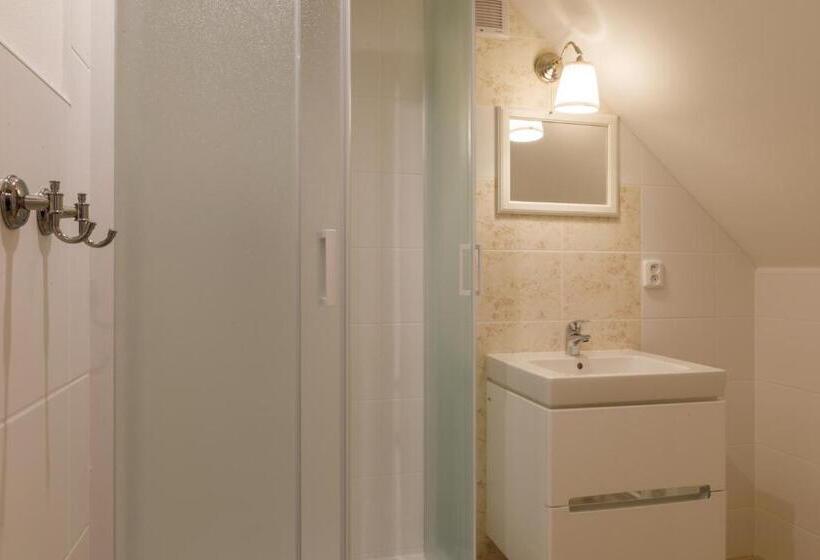 Номер Стандарт Трехместный, Hamr Divci Kamen