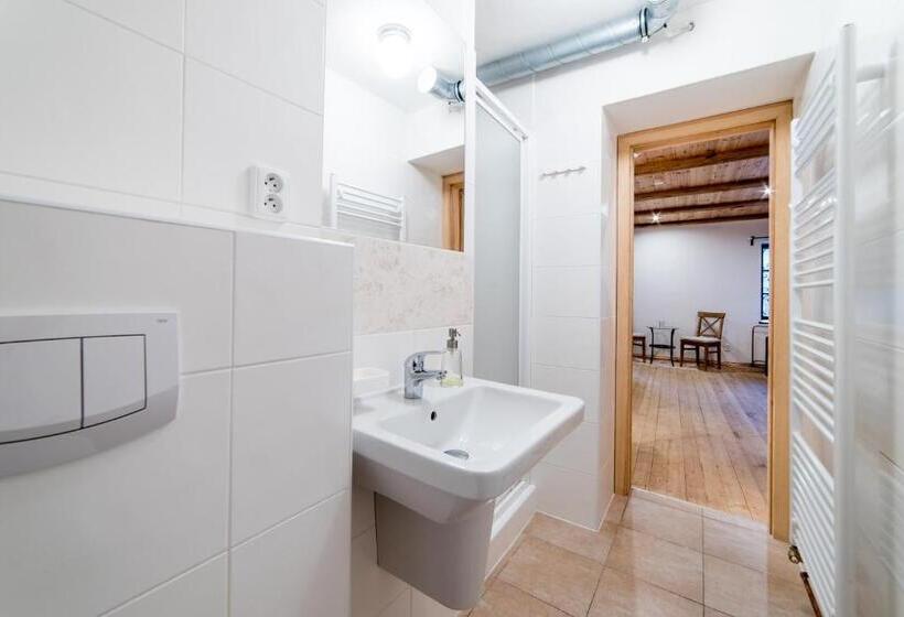 Номер Стандарт Трехместный, Hamr Divci Kamen