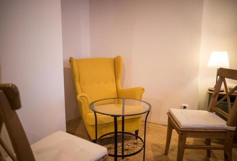 Номер Стандарт Трехместный, Hamr Divci Kamen