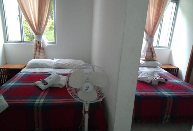 Четырехместный Номер Стандарт, Servituristicos La Esmeralda