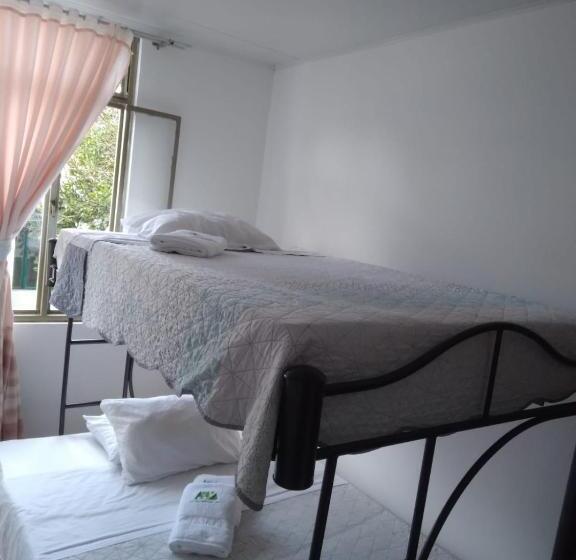 Четырехместный Номер Стандарт, Servituristicos La Esmeralda