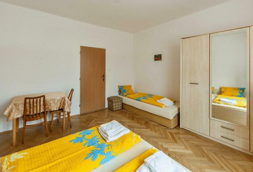 חדר סטנדרט לשלושה, Penzion šalamoun