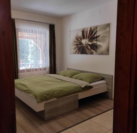 Номер Deluxe, Rp Fitlife Stúdió és Vendégház