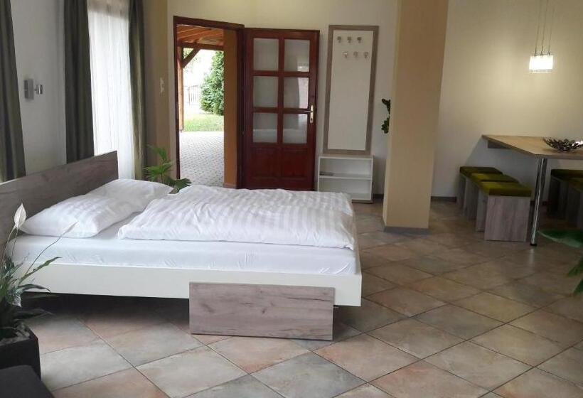 Апартаменты Дюплекс 1 Спальня, Rp Fitlife Stúdió és Vendégház