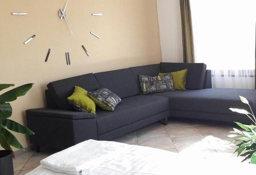 Апартаменты Дюплекс 1 Спальня, Rp Fitlife Stúdió és Vendégház