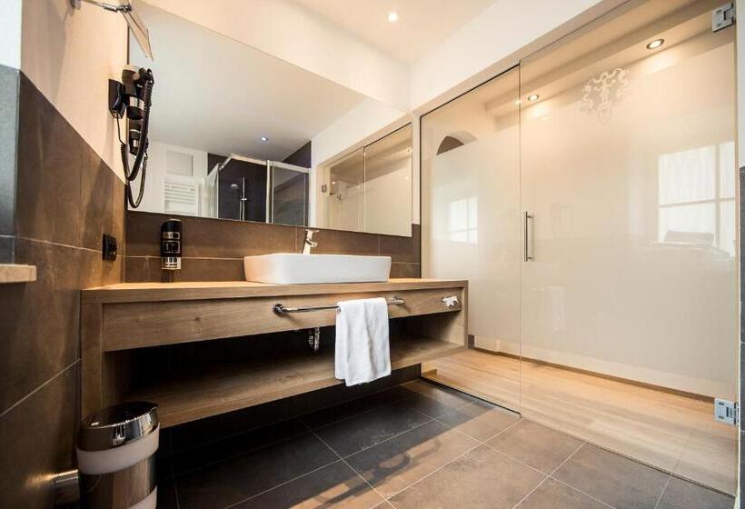 エコノミールーム, Der Mohrenwirt