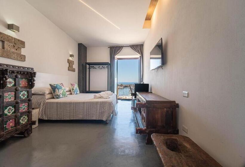 חדר דלוקס עם מרפסת נוף לים, Casa Nori