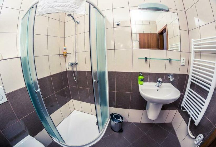 スタンダードトリプルルーム, Penzion Vinařství Buchtovi