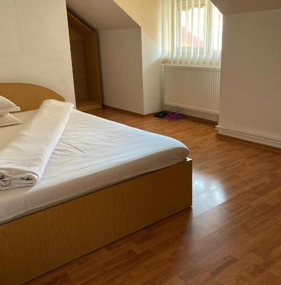 Апартаменты 1 Спальня, Vila Nadia