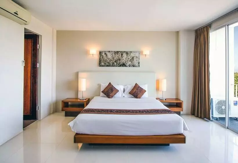سوئیت پرزیدنت, B2 Premier Hotel & Resort