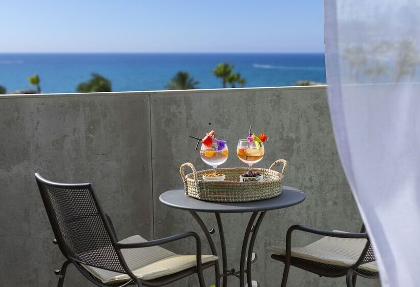 Президентский Люкс, Anemi Hotel & Suites