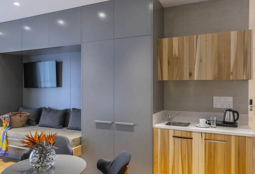 Президентский Люкс, Anemi Hotel & Suites