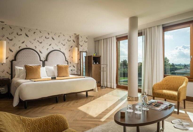 Полулюкс, Artiem Asturias