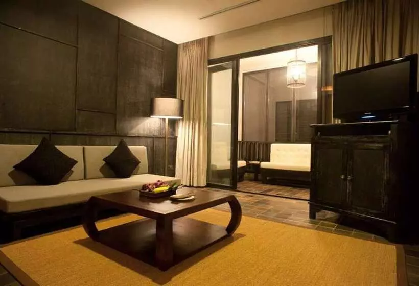 سوییت, Aruntara Riverside Boutique Hotel  Sha Extra Plus