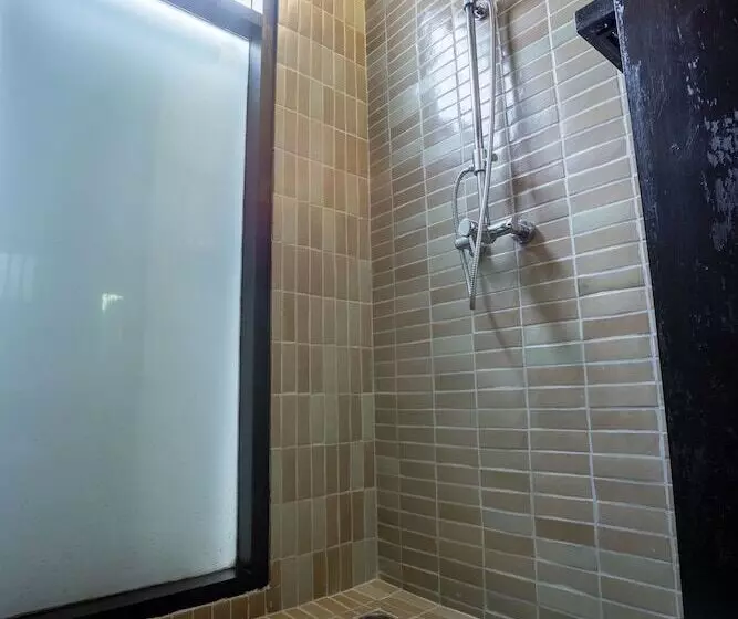 اتاق لوکس, Aruntara Riverside Boutique Hotel  Sha Extra Plus