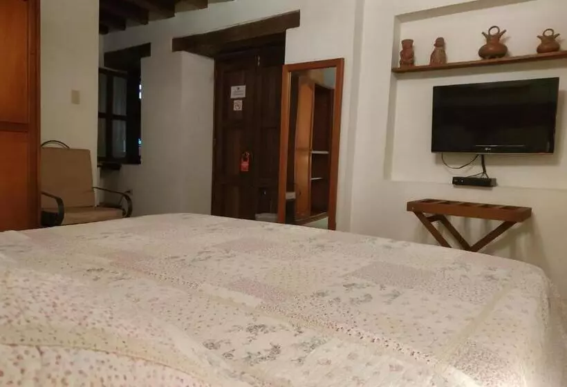 اتاق سوپریور سه تخته, Casa India Catalina