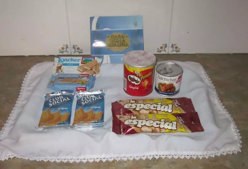 اتاق سوپریور سه تخته, Casa India Catalina