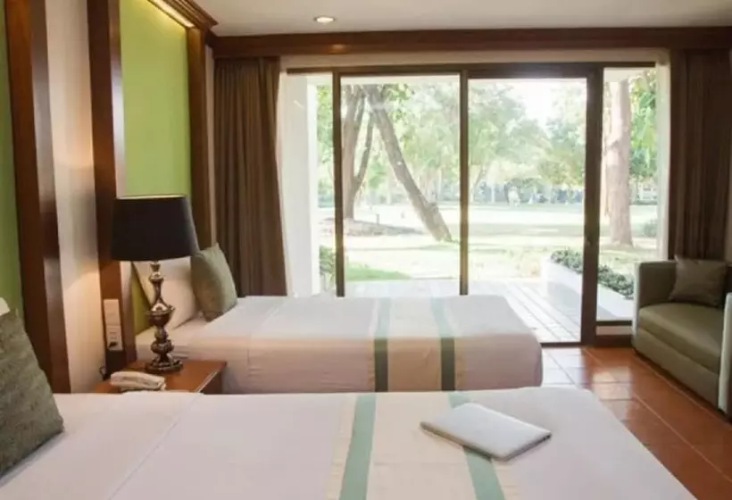 اتاق لوکس, Comsaed River Kwai Resort