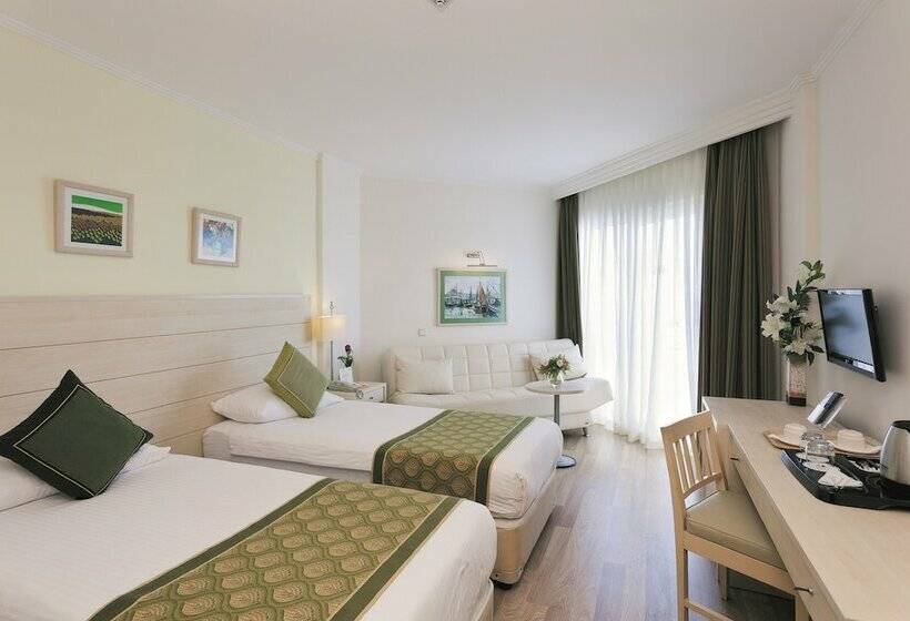 プールビューファミリールーム, Febeach Hotel All Inclusive