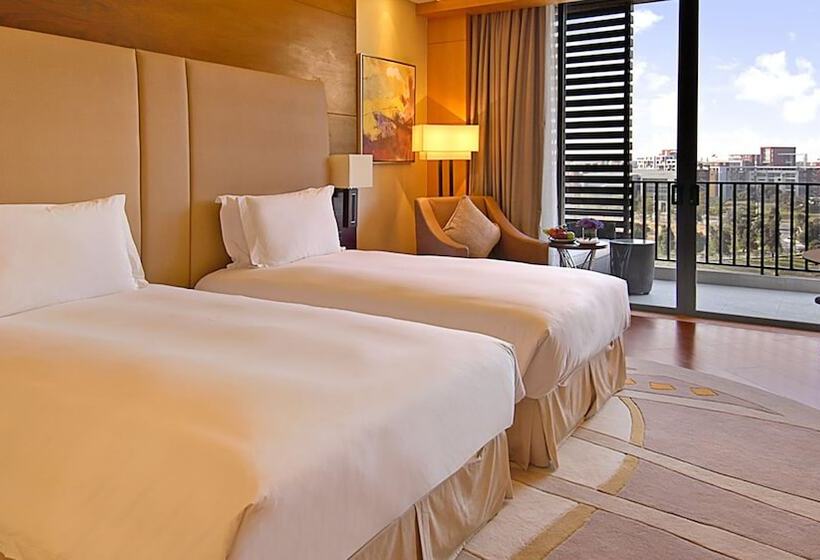 Номер Клуб, Hyatt Regency Dongguan