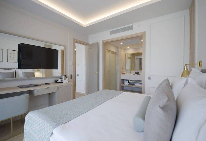 سوییت با چشمانداز دریا, Miramare Queen