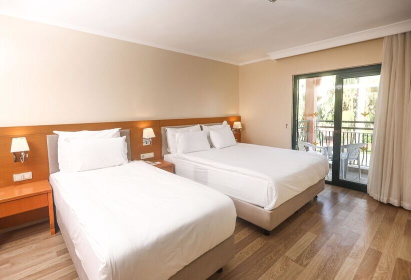 اتاق خانوادگی, Miramare Queen