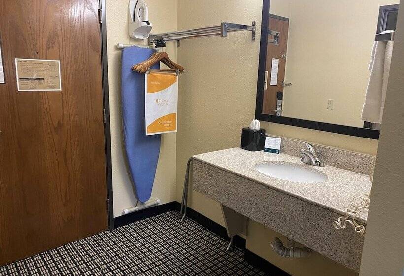 غرفه قياسيه سريرين مزدوجين, Americinn By Wyndham Reedsburg