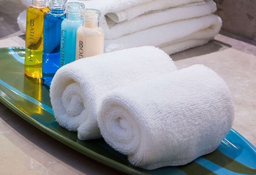 סוויטה, Studios & Suites 4 Less Charlotte