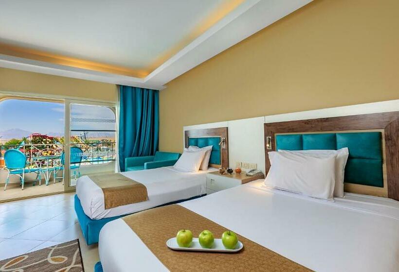 اتاق استاندارد سه نفره, Titanic Resort & Aqua Park