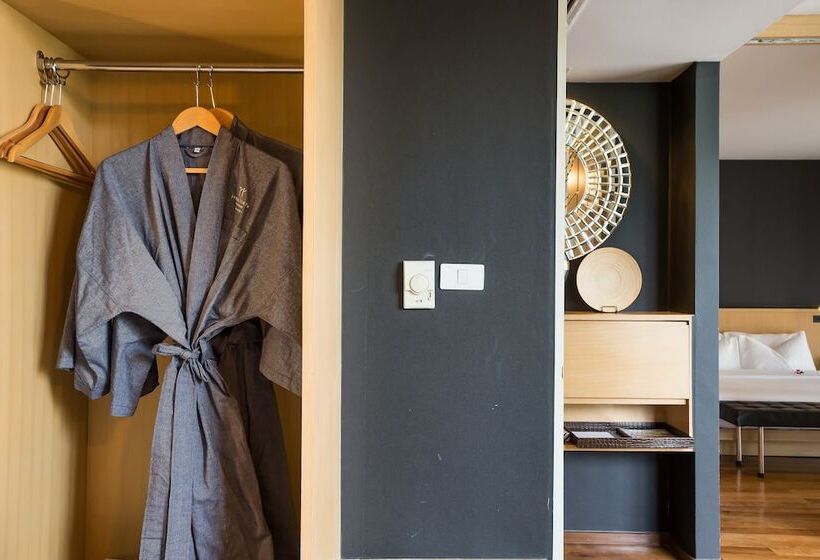 سوئیت 2 خوابه, Vista