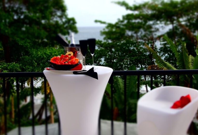 オーシャンビュースイート, Bacolet Beach Club