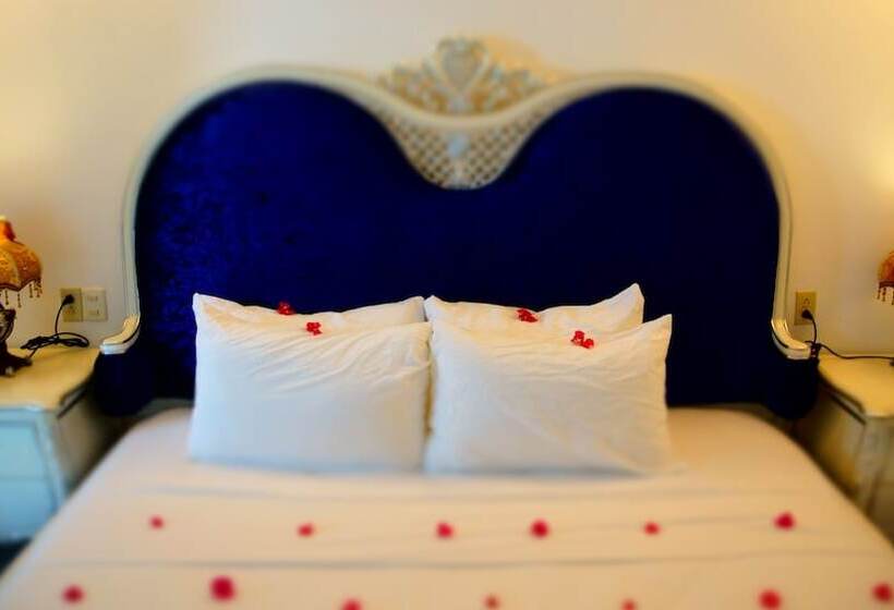 ガーデンビュースイート, Bacolet Beach Club