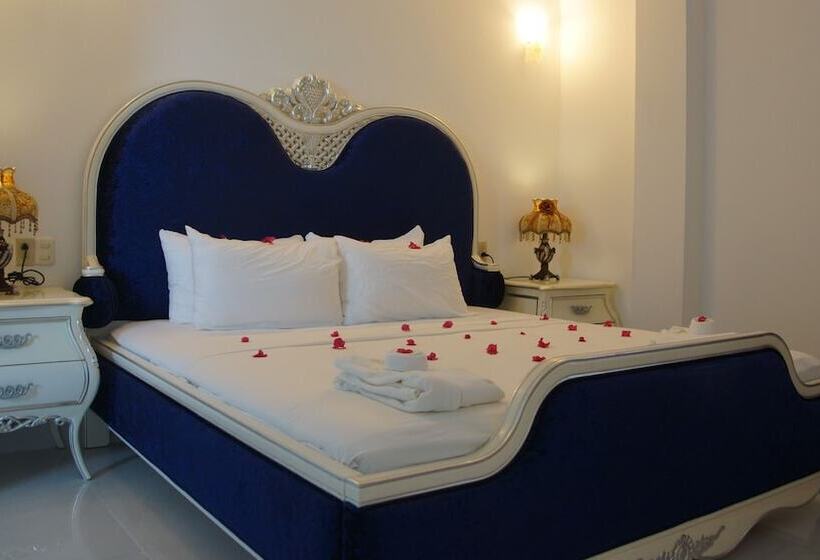 سوییت با چشم‌انداز باغ, Bacolet Beach Club