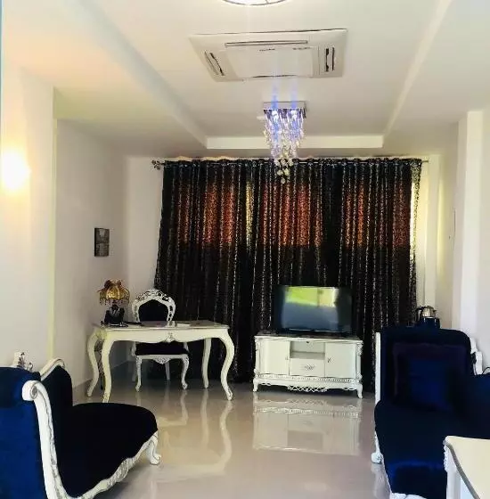 سوییت با چشم‌انداز دریا, Bacolet Beach Club