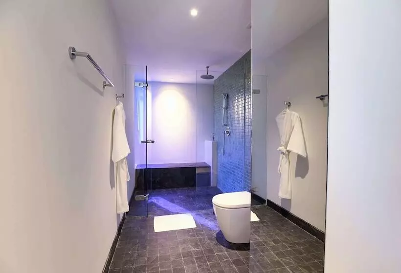 ダブルベッドのスタンダードスタジオ, Outrigger Surin Beach Resort Sha Extra Plus