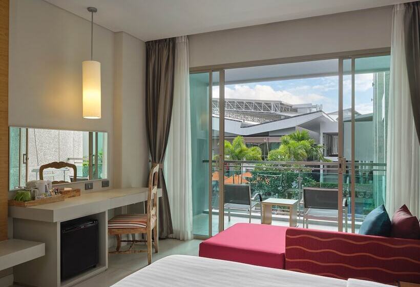 풀장 전망 디럭스 룸, The Kee Resort & Spa