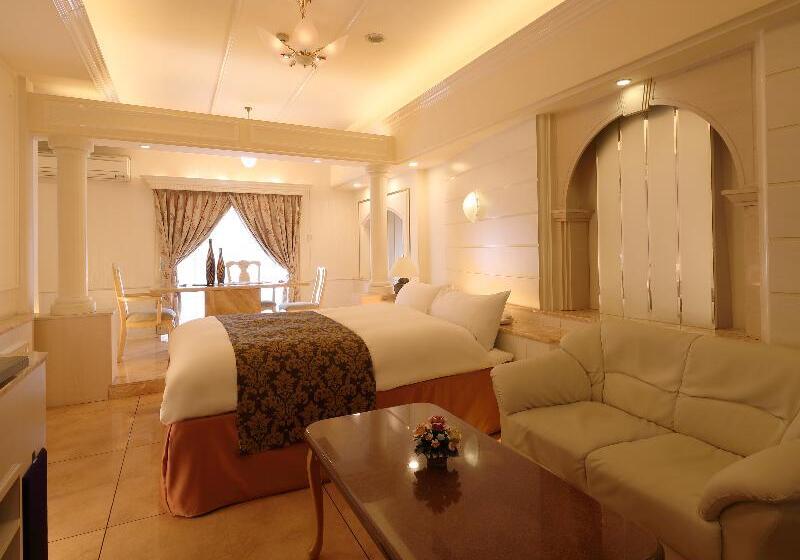 Quarto Familiar, Yeoksam Artnouveau City Hotel And Residence