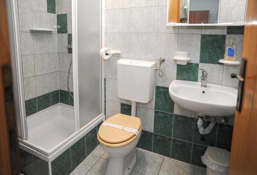 침실1개 아파트 발코니 바다 전망, Apartmani Vila Caska