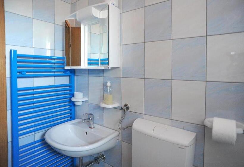 海の見える２ベッドルームアパートメント, Apartmani Vila Caska