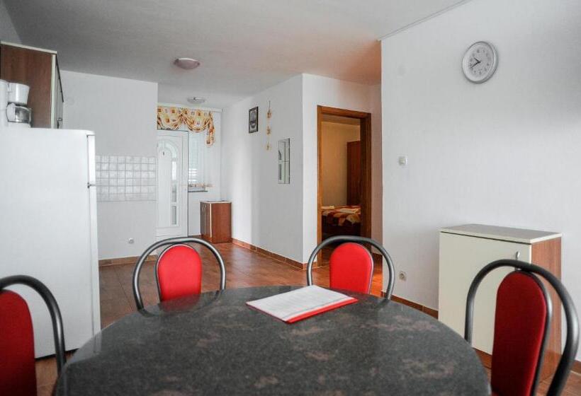 דירת שני חדרים, Apartmani Vila Caska