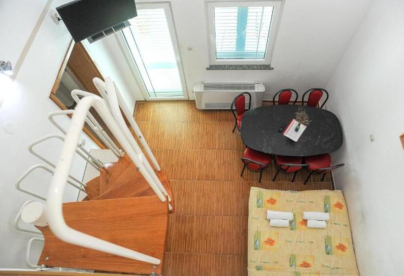 דירת דופלקס בת חדר שינה 1, Apartmani Vila Caska