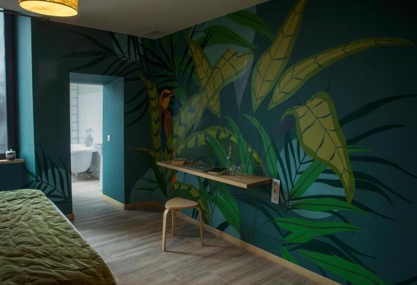 スーペリアールーム, L Hôtel Du Garage Des Cevennes