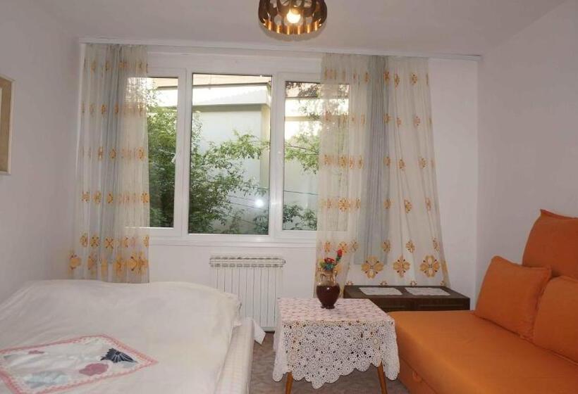 اتاق استاندارد با 2 تخت دوبل, Honey Rooms