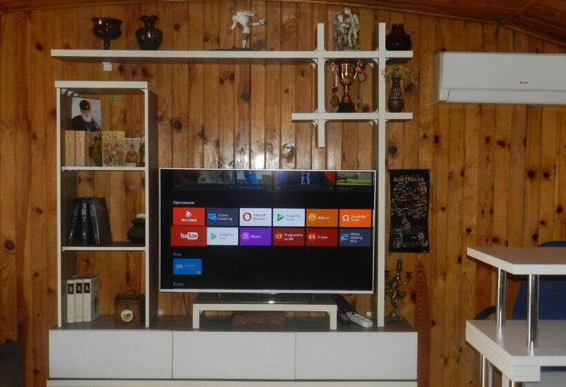 اتاق کلاسیک چهارنفره, House In Old Batumi