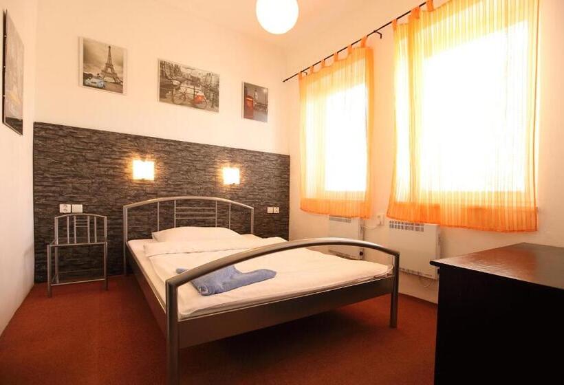 ファミリールーム, Penzión Senec