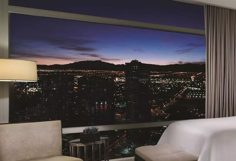 سوییت با چشم‌انداز کوه, Aria Resort & Casino