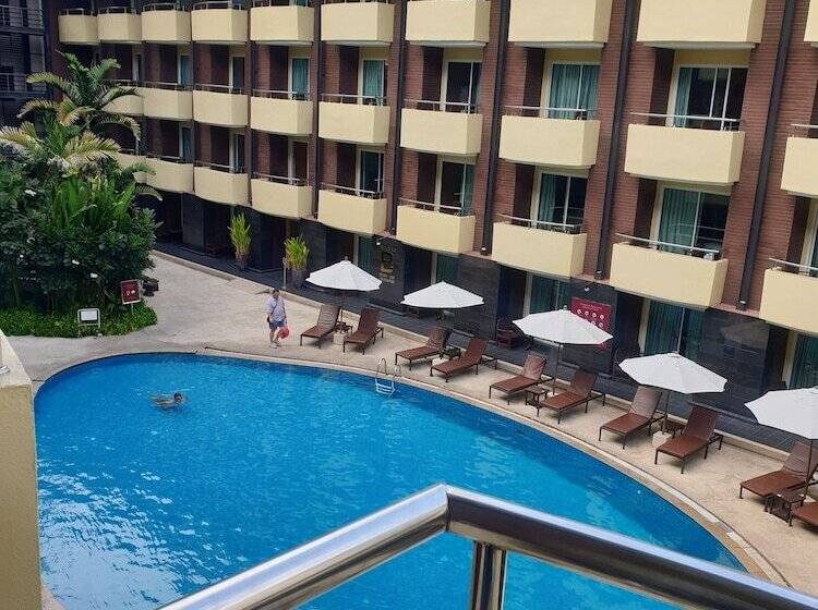 Quarto Deluxe, Baron Beach